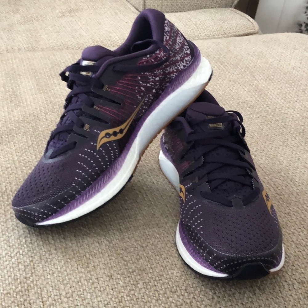 Saucony Women’s Liberty ISO 2 running shoes size 9